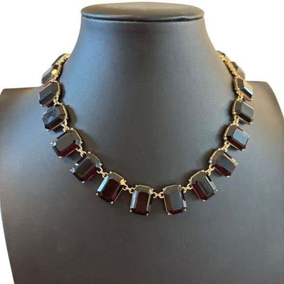 Stunning Christian Siriano Elegant Black and Gold Necklace. - Picture 2 of 6